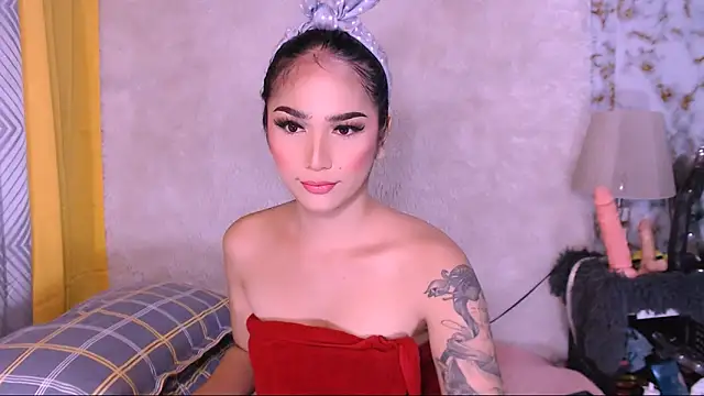Snapshot of Oriental_Tiara chatting on 03.06.25 Oriental Tiara online show from 03.06.25