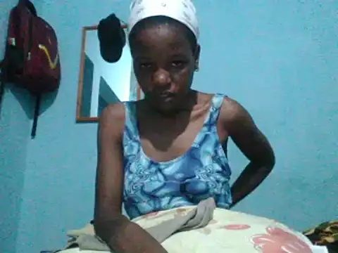 sweetchic  online show from 03.18.25