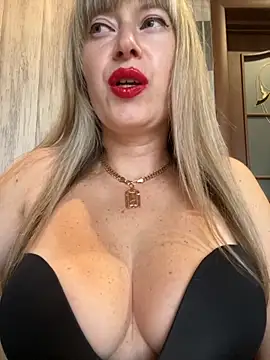 Snapshot of Kittenforyou chatting on 11.14.25 Kittenforyou online show from 11.14.25