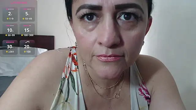Snapshot of ISABEEL_SOFIA01 chatting on 01.12.25 ISABEEL SOFIA01 online show from 01.12.25