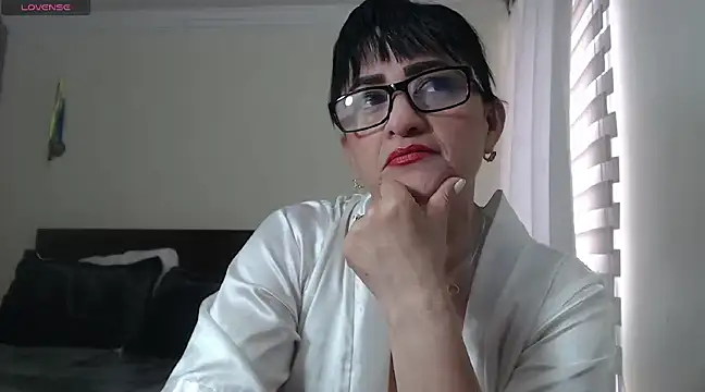 Snapshot of ISABEEL_SOFIA01 chatting on 02.02.25 ISABEEL SOFIA01 online show from 02.02.25