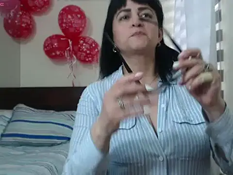 Snapshot of ISABEEL_SOFIA01 chatting on 02.19.25 ISABEEL SOFIA01 online show from 02.19.25