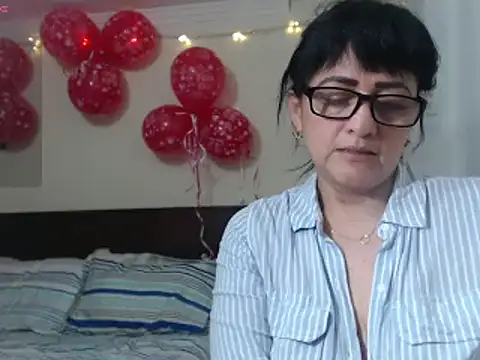 Snapshot of ISABEEL_SOFIA01 chatting on 02.20.25 ISABEEL SOFIA01 online show from 02.20.25