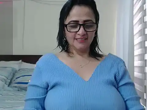 Snapshot of ISABEEL_SOFIA01 chatting on 02.22.25 ISABEEL SOFIA01 online show from 02.22.25