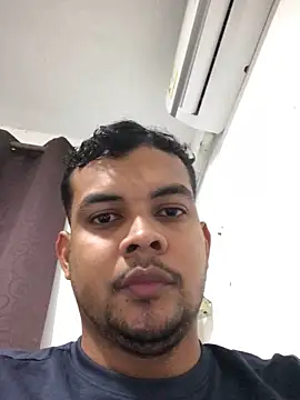 Snapshot of ElsecretodeBruno chatting on 09.09.25 ElsecretodeBruno online show from 09.09.25