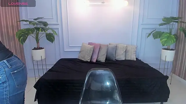 Snapshot of cintiagreyx chatting on 03.26.26 cintiagreyx online show from 03.26.26