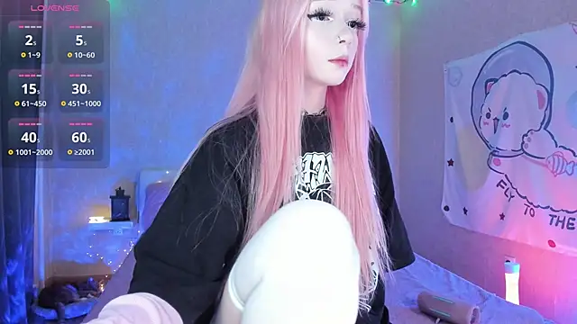 Misty Shadow online show from 10.19.25