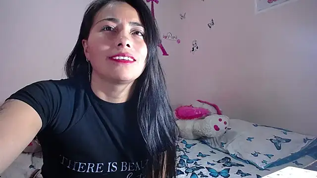 Snapshot of hanna_girl21 chatting on 02.12.26 hanna girl21 online show from 02.12.26