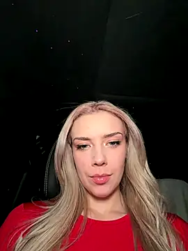 Snapshot of HopeHeaven chatting on 11.16.25 HopeHeaven online show from 11.16.25