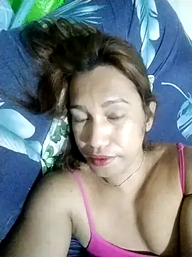 Snapshot of Angel_Camshot chatting on 02.19.25 Angel Camshot online show from 02.19.25