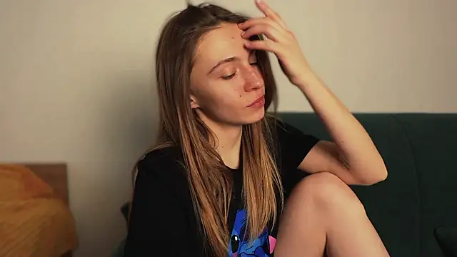 Snapshot of LovelyKatea chatting on 03.28.26 LovelyKatea online show from 03.28.26