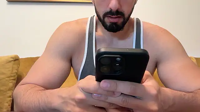 Snapshot of jeffmaverick12 chatting on 09.23.25 jeffmaverick12 online show from 09.23.25