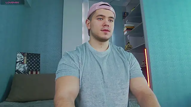 Arilas  online show from 02.16.25