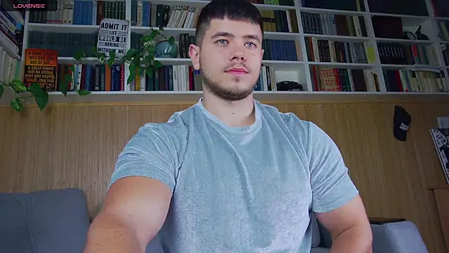 Arilas  online show from 09.17.25