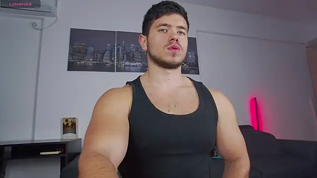 Snapshot of Arilas_ chatting on 11.13.25 Arilas online show from 11.13.25