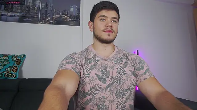 Snapshot of Arilas_ chatting on 11.14.25 Arilas online show from 11.14.25