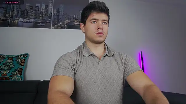 Snapshot of Arilas_ chatting on 11.27.25 Arilas online show from 11.27.25