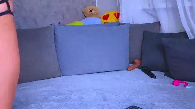 Snapshot of Kitty4_Reed chatting on 02.04.26 Kitty4 Reed online show from 02.04.26