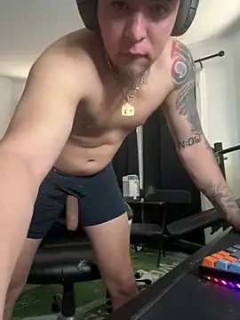 AmericanMusclee online show from 01.10.26