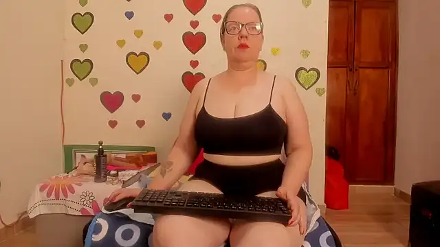 Snapshot of BarbaraFight chatting on 05.16.26 BarbaraFight online show from 05.16.26