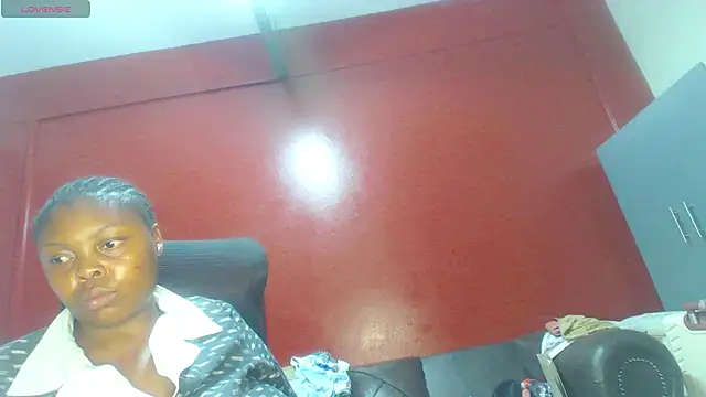 Sexyroseytitz 00 online show from 01.29.25