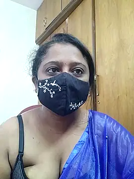 sexynayan23 online show from 06.17.26