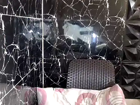 MissKeanna online show from 12.25.24