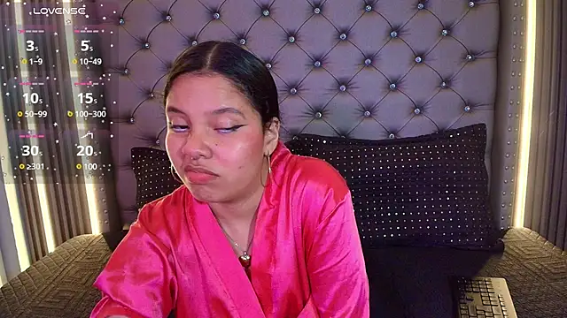 Snapshot of bhabylala1 chatting on 12.04.24 bhabylala1 online show from 12.04.24