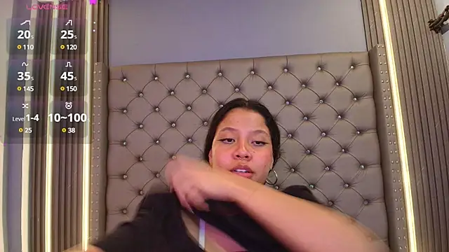 Snapshot of bhabylala1 chatting on 03.12.25 bhabylala1 online show from 03.12.25