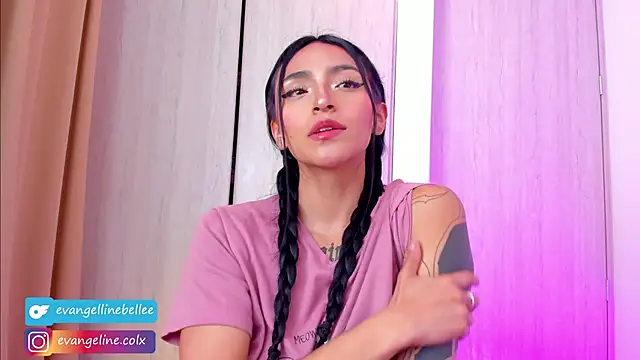 Evangeline Belle online show from 12.17.25