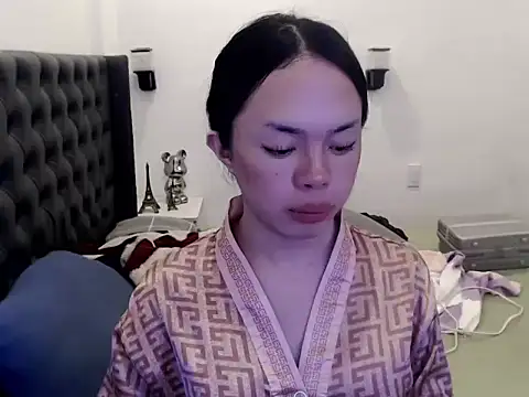 SweetCheska19 online show from 04.14.26