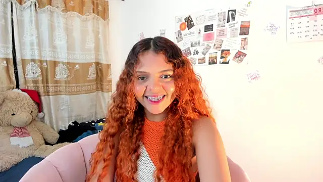 ValienteGirl  online show from 01.15.25