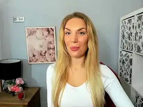 AulloraHoney online show from 12.22.24