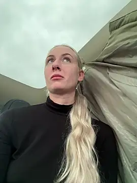 CutieEmy online show from 02.22.25