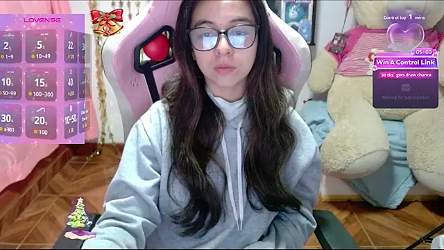 Snapshot of Maggie_Fox3 chatting on 12.14.25 Maggie Fox3 online show from 12.14.25