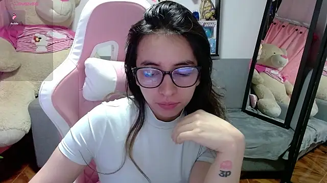 Maggie Fox3 online show from 03.02.26