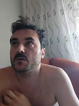 Snapshot of Consensustr chatting on 01.07.25 Consensustr online show from 01.07.25