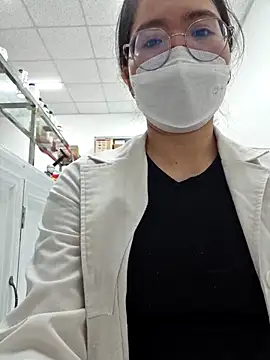 Snapshot of HinaLovely chatting on 02.12.26 HinaLovely online show from 02.12.26