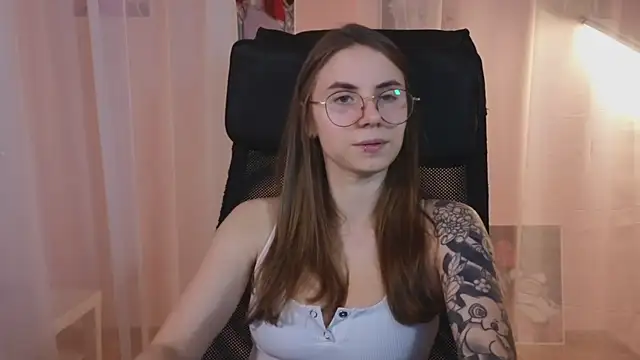  AnnaStark  online show from 12.25.24