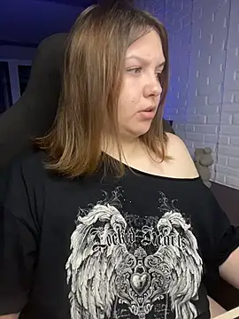 Snapshot of XNirvanaX chatting on 10.29.25 XNirvanaX online show from 10.29.25