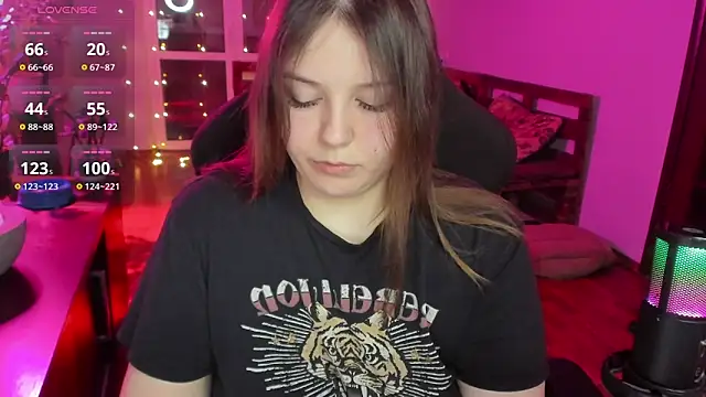 Snapshot of XNirvanaX chatting on 02.12.26 XNirvanaX online show from 02.12.26