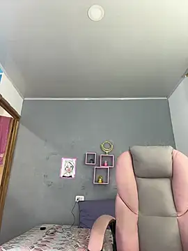 SexyLeilaa online show from 12.19.24