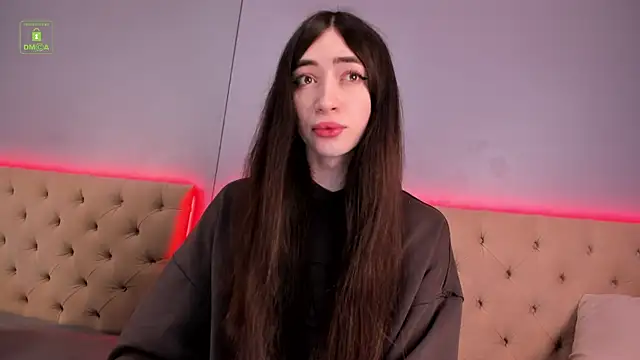 NickieRainer online show from 02.01.25