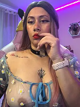 Luna Paris  online show from 03.04.25