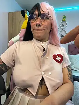 Luna Paris  online show from 11.10.25