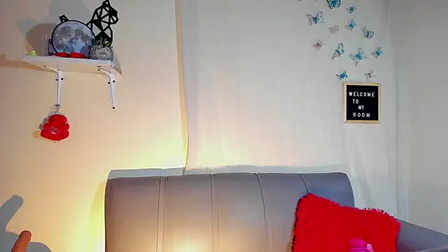 Snapshot of annyluna1 chatting on 09.29.25 annyluna1 online show from 09.29.25