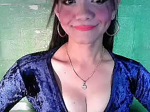 Rosebaumgardner1234 online show from 02.15.25