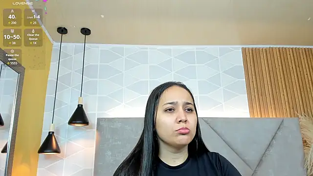 Snapshot of Sammy_Fit_ chatting on 11.10.25 Sammy Fit online show from 11.10.25