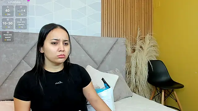 Snapshot of Sammy_Fit_ chatting on 12.01.25 Sammy Fit online show from 12.01.25