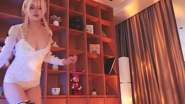 hyun chia online show from 10.22.25